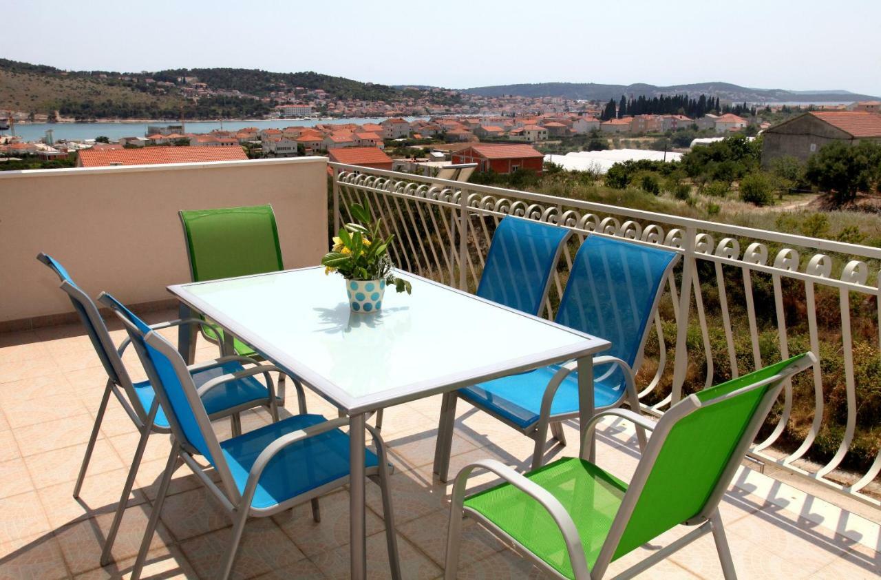 Ferienwohnung Apartman Dinka Trogir Exterior foto