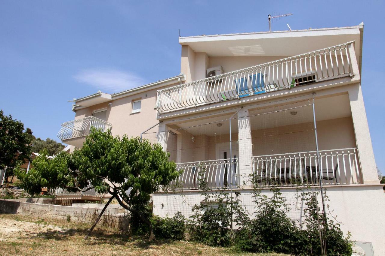 Ferienwohnung Apartman Dinka Trogir Exterior foto