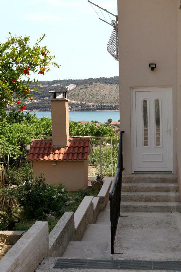 Ferienwohnung Apartman Dinka Trogir Exterior foto